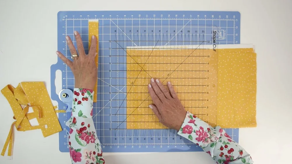 Cutting mat and quilting ruler