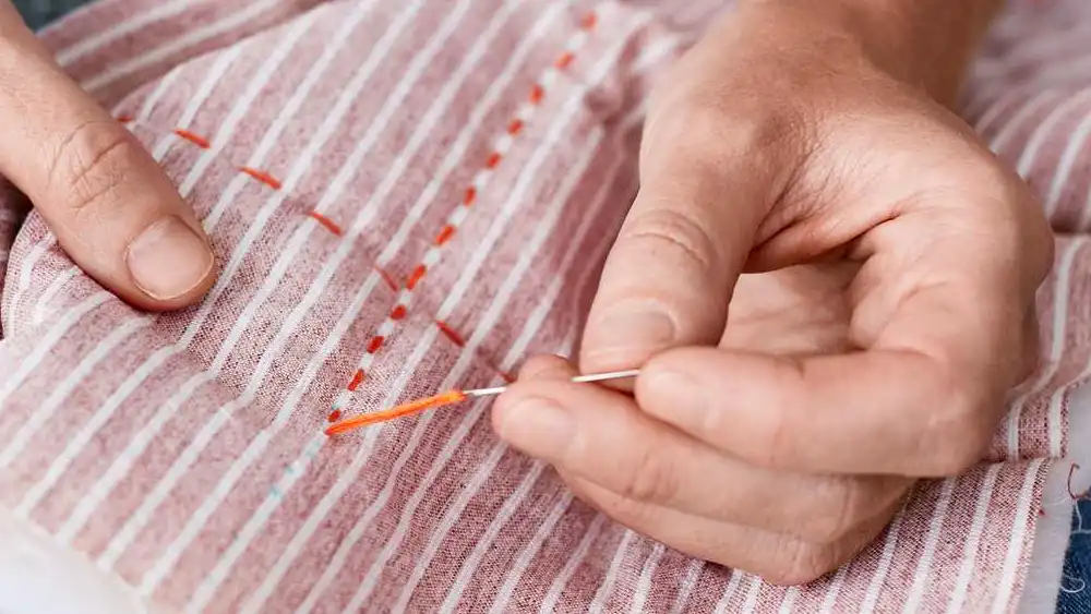 how to quilt fabric by hand