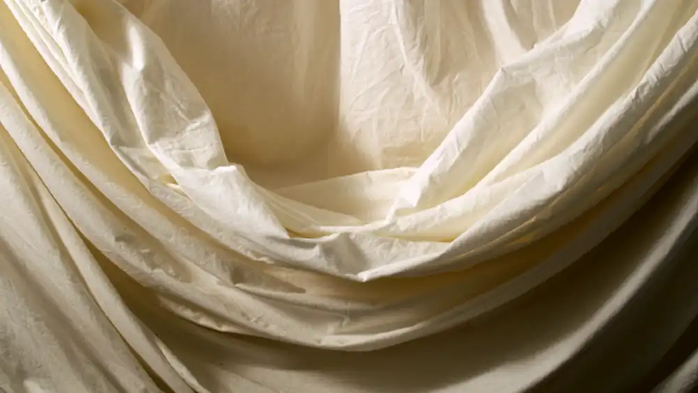 what does muslin fabric feel like