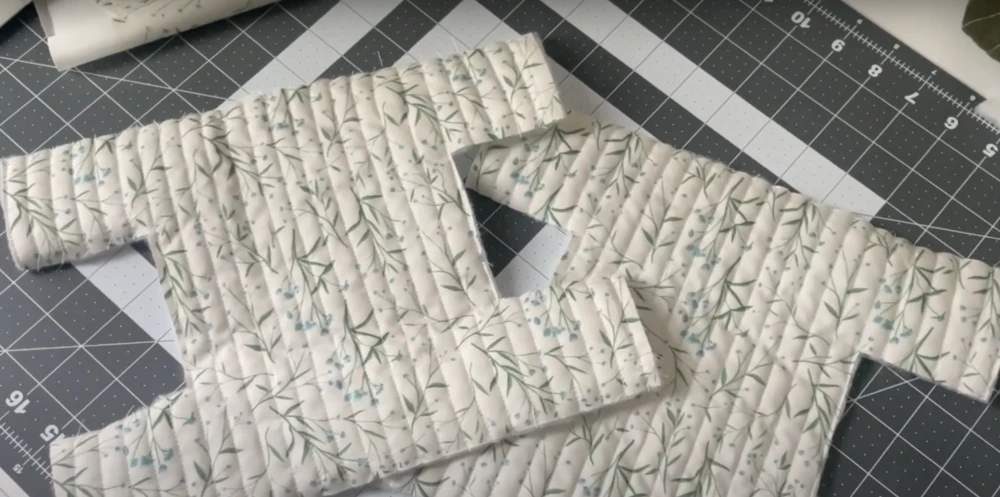 quilted cosmetic bag cutting fabric